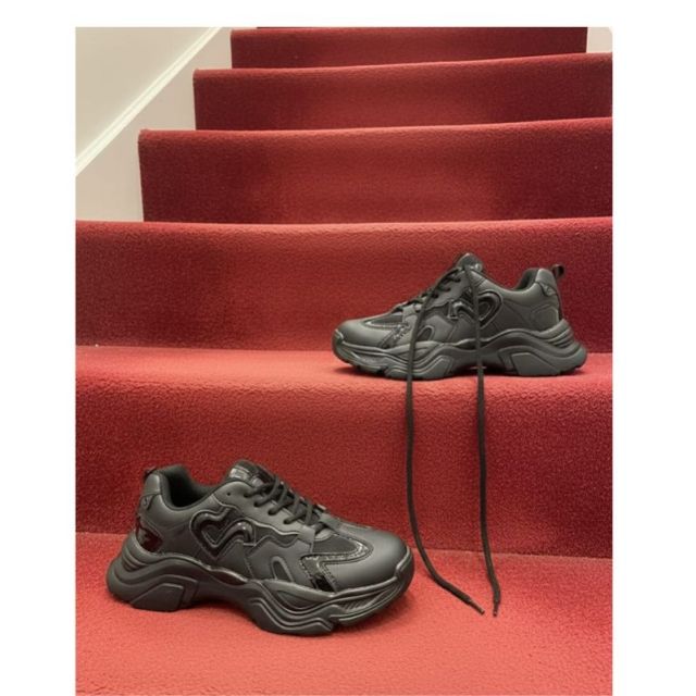 Urban Retro Basketball Sneaker