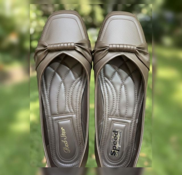 Comfort-Fit Square-Toe Flats