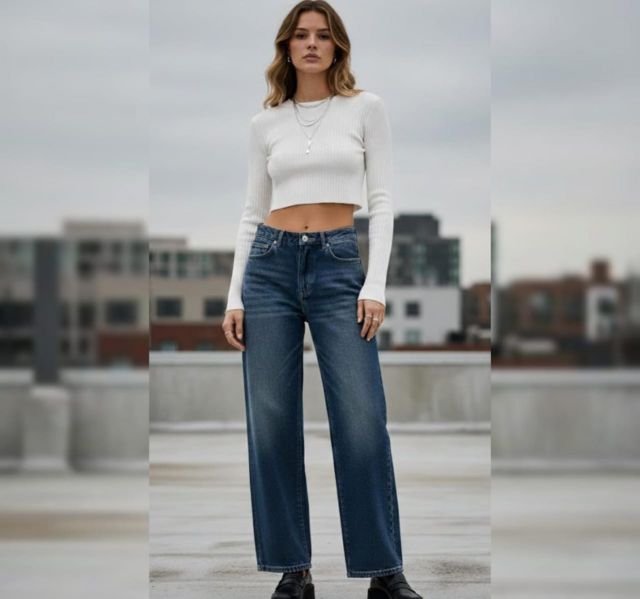 Wide-Leg Relaxed Denim Jeans