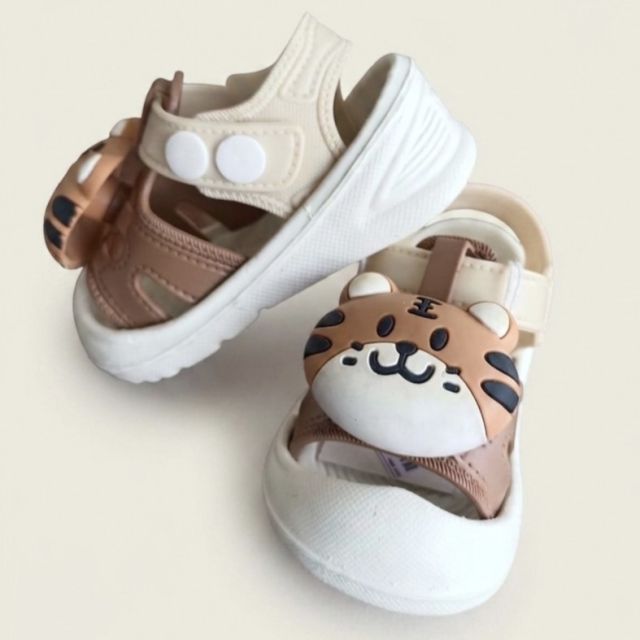 Playful Tiger Adventure Kids' Sandals